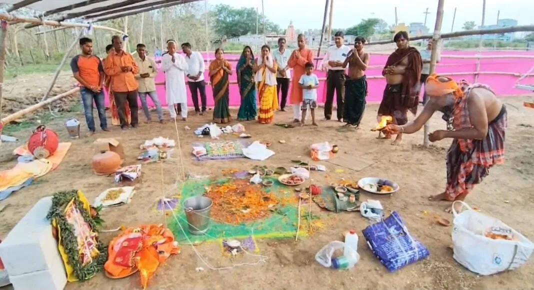 ରଘୁବୀର ସେନା ପକ୍ଷରୁ ରାମ ନବମୀରେ ମନ୍ଦିର ନିର୍ମାଣ ସକାଶେ ହଳନଙ୍ଗଳରେ ବିହନ ରୋପଣ l ରଘୁବୀର ସେନା ପକ୍ଷରୁ ରାମ ନବମୀରେ ମନ୍ଦିର ନିର୍ମାଣ ସକାଶେ ହଳନଙ୍ଗଳରେ ବିହନ ରୋପଣ l