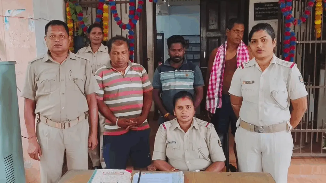 ୫ଟି ପିକଅପ୍ ଭ୍ୟାନ୍ରୁ ୨୦ ଗୋରୁ, ୧୯ମଇଁଷି ଜବତ ସହିତ ୩ ଗିରଫ ।