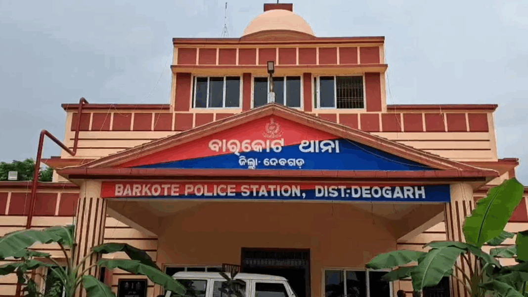 ବାପାଙ୍କୁ ହତ୍ୟାକରି ମାଟିରେ ପୋତିଦେଲା ପୁଅ।