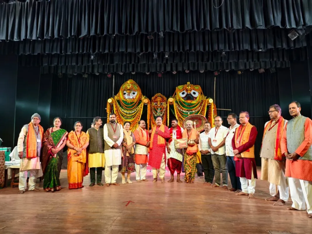 ନୂତନ ଇଂରାଜୀ ବର୍ଷ ପ୍ରଥମ ଦିନ ଓ ବିଶ୍ୱପ୍ରାର୍ଥନା ଦିବସରେ ସକଳେ ହୋଇ ଏକ ମୁଖ ପ୍ରାର୍ଥନା କରିବା ଶ୍ରୀ ଜଗନ୍ନାଥ ରଖ l