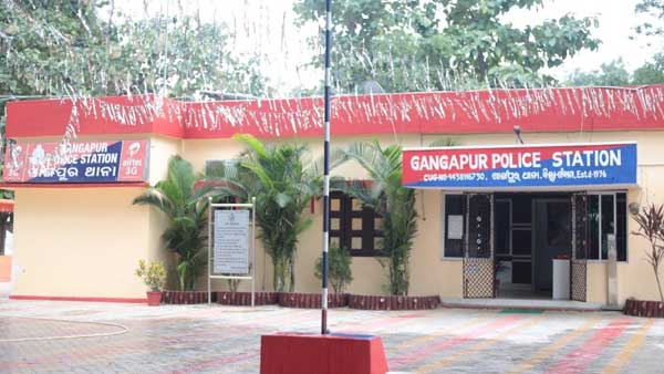 ସ୍ୱାମୀର ଟାଙ୍ଗିଆ ଚୋଟରେ ସ୍ତ୍ରୀ ଗୁରୁତର ।